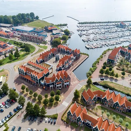 Style On The Markermeer * Volendam